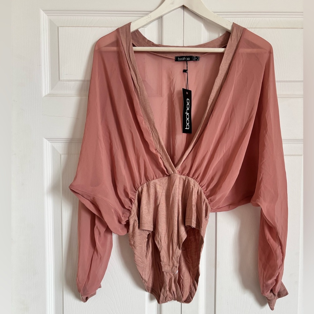 Boohoo Women's Mauve V-Neck Bodysuit